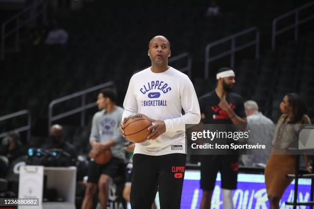 Clipper Assistant Brian Shaw Basketball Photos and Premium High Res Pictures - Getty Images