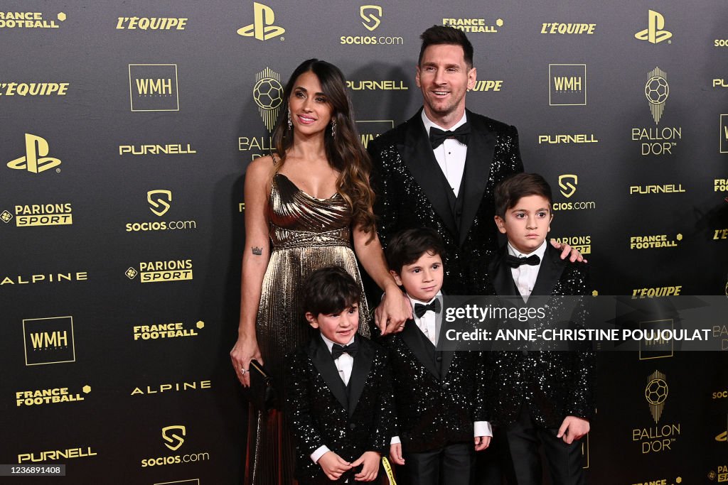 TOPSHOT-FBL-AWARD-BALLON D'OR-2021