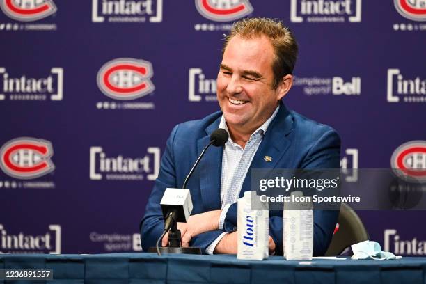 Montreal Canadiens owner and president Geoff Molson addresses the media on November 29, 2021 at Bell Sports Complex in Brossard, QC