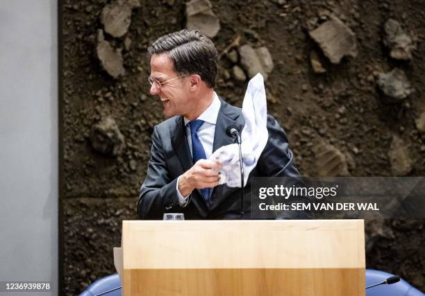 Mark Rutte Suits Coffee Cup Animated Photos and Premium High Res Pictures - Getty Images