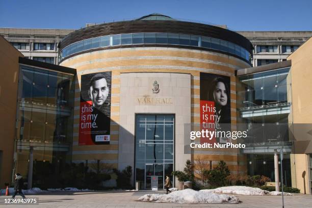 Vari Hallm Vari Hall Photos and Premium High Res Pictures - Getty Images