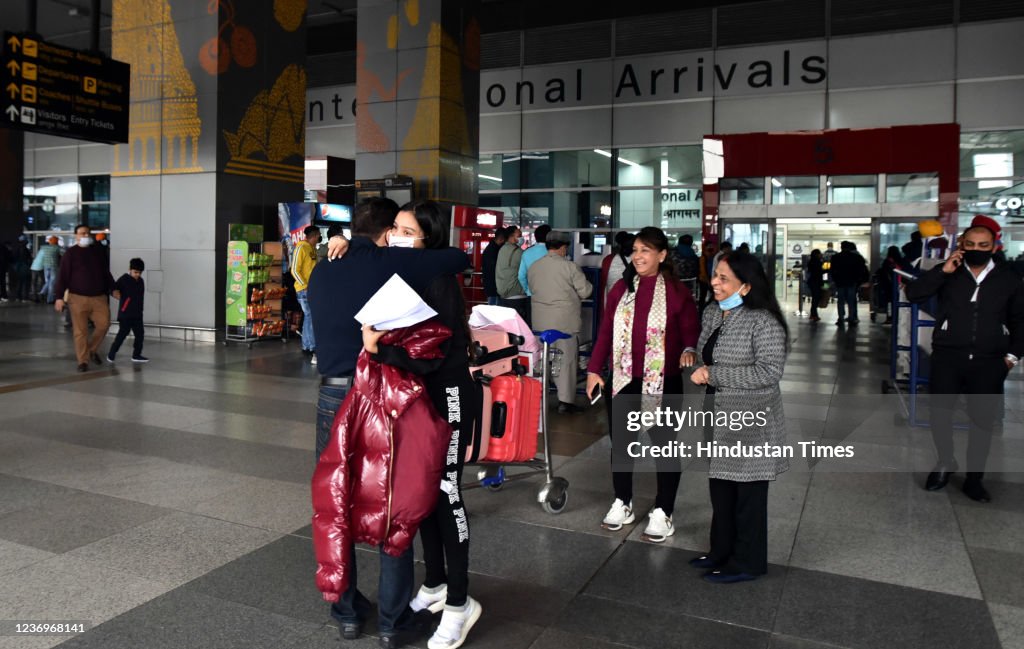 Delhi Queue International passengers arrive at Indira Gandhi International... News ...