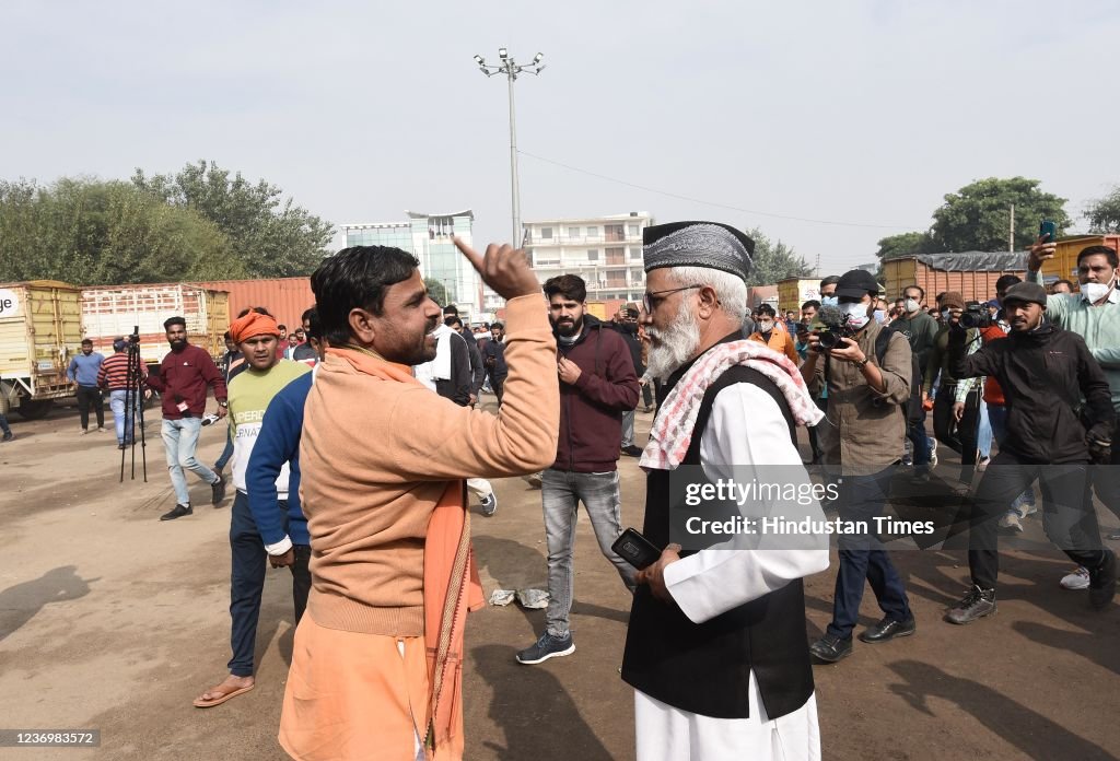 Friday Namaz Offered At Gurugram Sector 37 Parking Area Amid 'Disruptions'