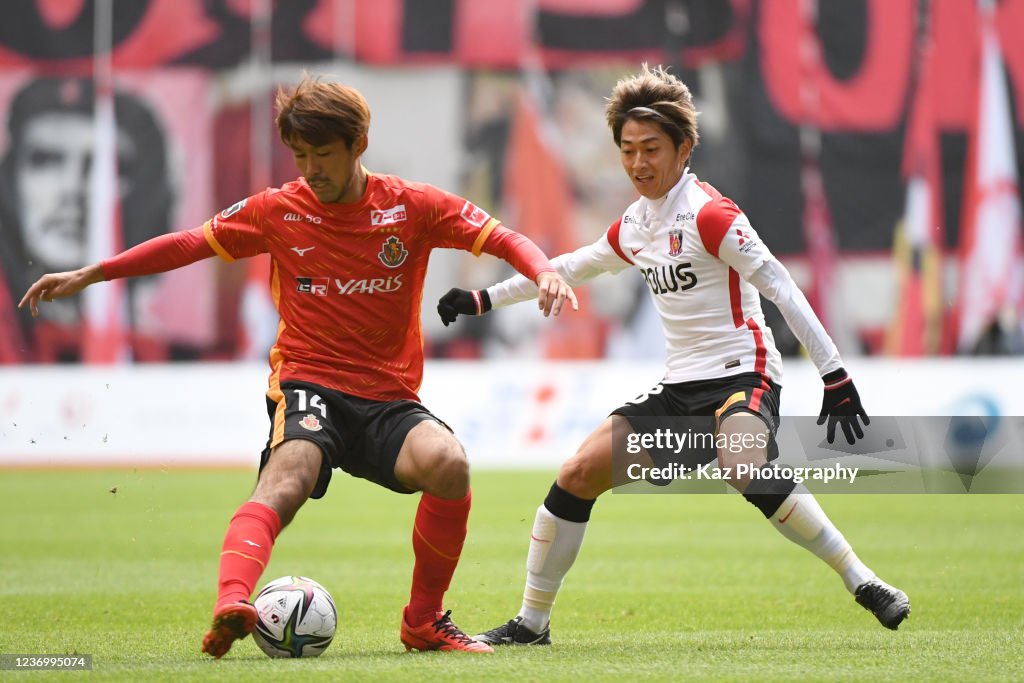 Nagoya Grampus v Urawa Red Diamonds - J.League Meiji Yasuda J1