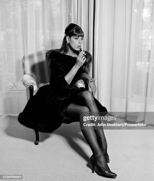 Anne Rhodes Julie Anne Rhodes Photos and Premium High Res Pictures - Getty Images