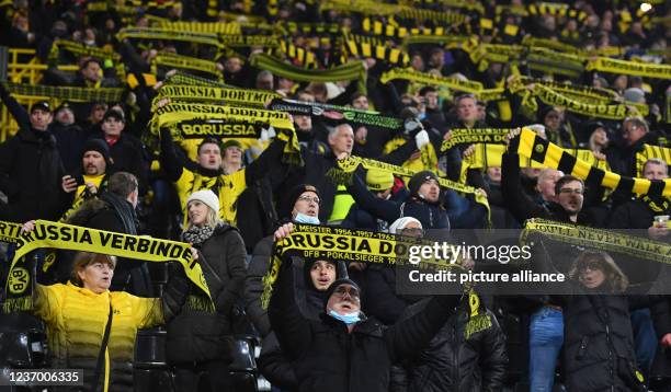 December 2021, North Rhine-Westphalia, Dortmund: Football, Bundesliga, Borussia Dortmund - FC Bayern Munich, Matchday 14 at Signal Iduna Park....