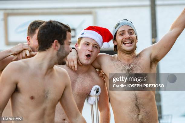 Speedo Run 272 Santa Speedo Run Boston Stock Photos, High-Res Pictures, and Images ...