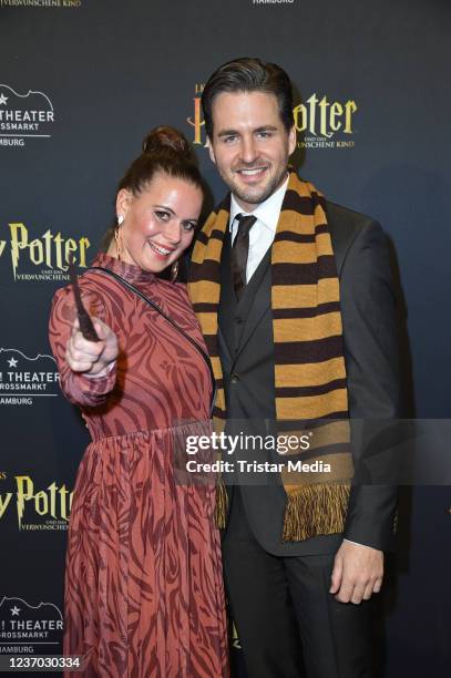 Alexander Klaws and his wife Nadja Scheiwiller attend the "Harry Potter und das verwunschene Kind" musical premiere at Mehr! Theater on December 5,...