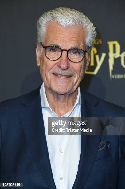 Sky du Mont attends the "Harry Potter und das verwunschene Kind" musical premiere at Mehr! Theater on December 5, 2021 in Hamburg, Germany.