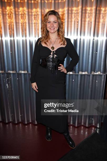 Kelly MissesVlog during the "Harry Potter und das verwunschene Kind" musical premiere at Mehr! Theater on December 5, 2021 in Hamburg, Germany.