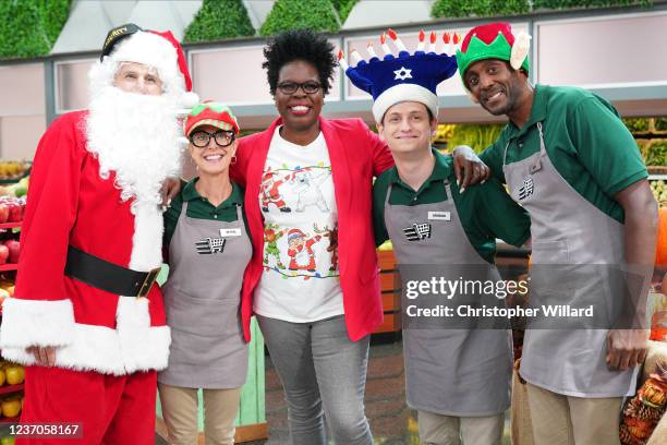 Gingerbread Is Not Money For Redheads, Neil! Three-time Emmy® nominee and comedienne Leslie Jones is back with a stockpile of groceries and more good...