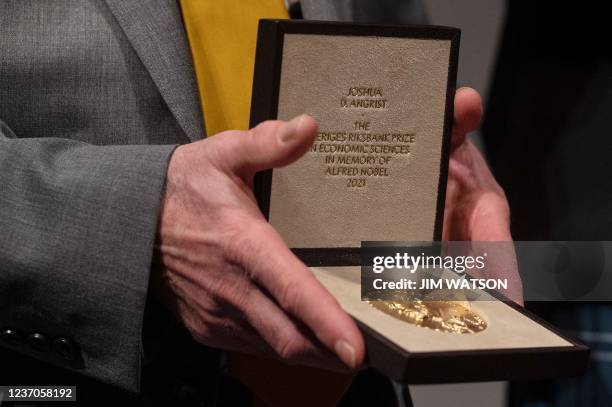 Angrist 35 Joshua Angrist Stock Photos, High-Res Pictures, and Images - Getty ...