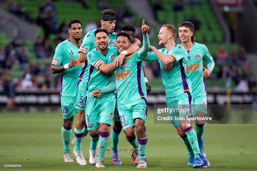SOCCER: DEC 05 A-League Rd 3 - Melbourne Victory v Perth