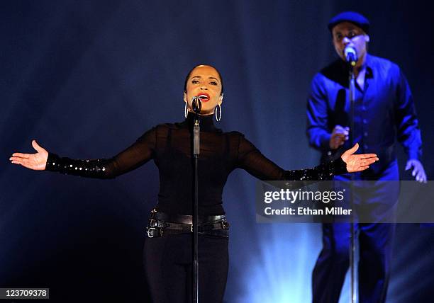 Samea Singer 665 Sade (Singer) Stock Photos, High-Res Pictures, and Images - Getty ...