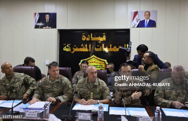 Iraq Commander Michael Brennan (Lieutenant General) Photos and Premium High Res ...