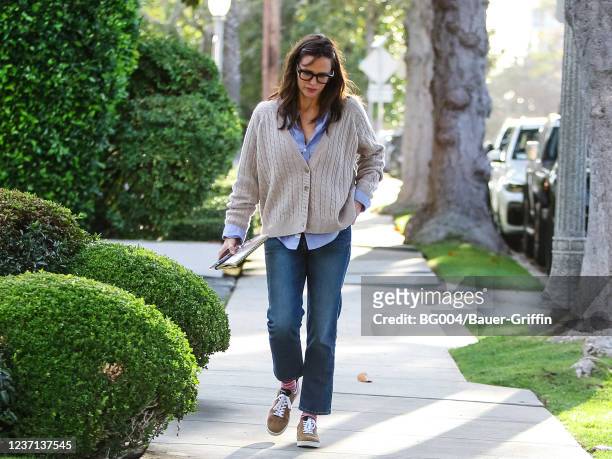 Jennifer Garner is seen on December 09, 2021 in Los Angeles, California.