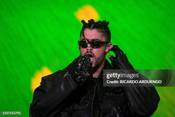 270 Bad Bunny Rapper Stock Photos High Res Pictures And Images 270-bad-bunny-rapper-stock-photos-high-res-pictures-and-images