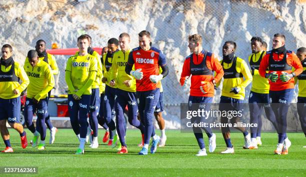 La Turbie, France AS Monaco - PSG Paris Saint-Germain Press Conference and Training Session with german Goalkeeper Alexander Nuebel, Nubel, Nübel....