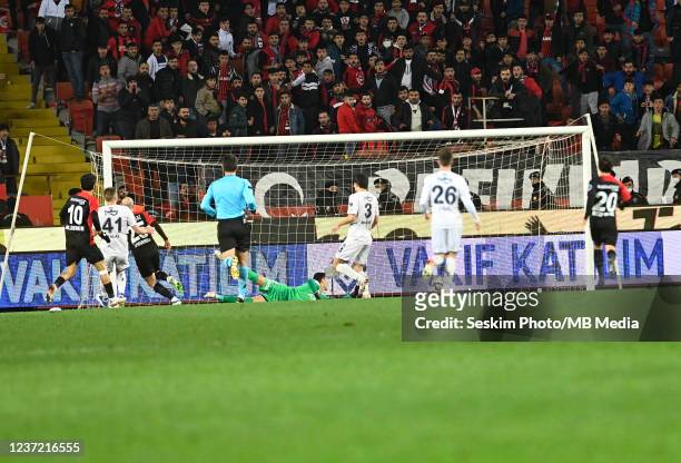 Joao Figueiredo of Gaziantep FK and Goalkeeper Berke Ozer of Fenerbahce during the Turkish Super League football match between at Gaziantep Kalyon...