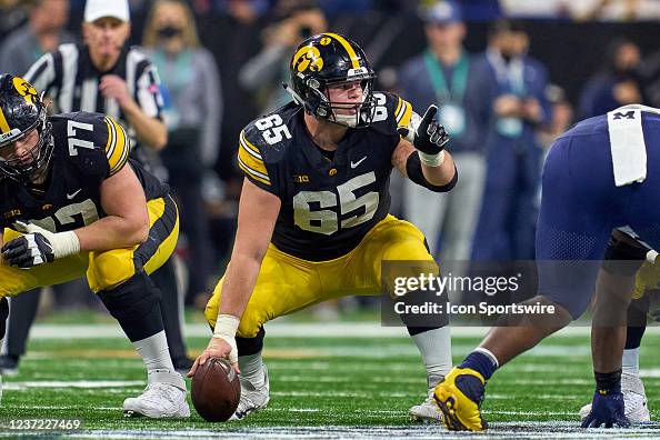 COLLEGE FOOTBALL: DEC 04 Big Ten Championship Game - Michigan v Iowa COLLEGE FOOTBALL: DEC 04 Big Ten Championship Game - Michigan v Iowa