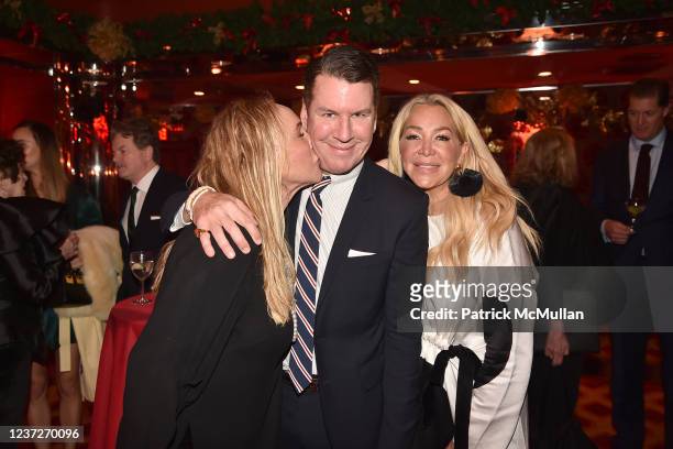 Patty Raynes, Peter Davis and Anna Rothschild attend Quest 400 Celebration on December 15, 2021 at Doubles in New York City.