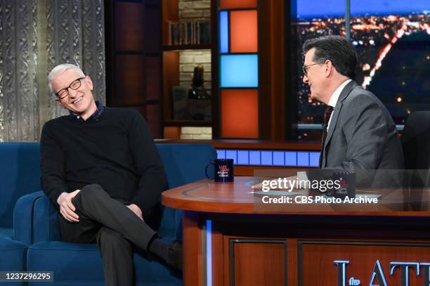 Anderson Cooper Show Photos and Premium High Res Pictures - Getty Images