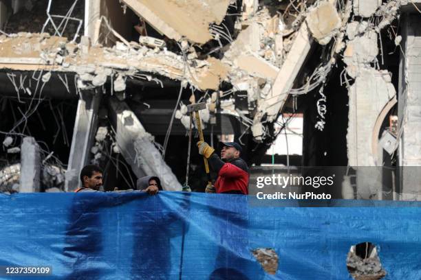 Al Rimal Tower 190 Jawhara Stock Photos, High-Res Pictures, and Images - Getty Images
