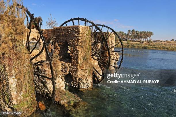 Haditha Bridge Al Haditha Photos and Premium High Res Pictures - Getty Images