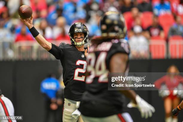 Atlanta quarterback Matt Ryan throws a pass to running back Cordarrelle Patterson during the NFL game between the Detroit Lions and the Atlanta...