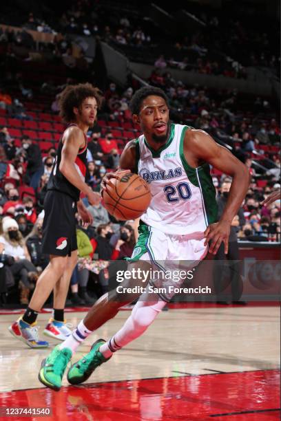 Brandon Knight of the Dallas Mavericks shoots the ball during the game against the Portland Trail Blazers on December 27, 2021 at the Moda Center...