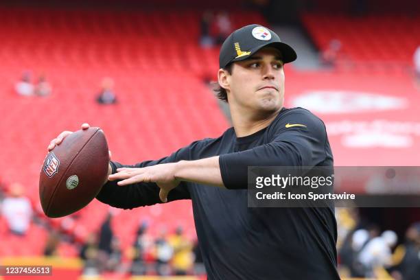 Pittsburgh Steelers quarterback Mason Rudolph before an NFL game between the Pittsburgh Steelers and Kansas City Chiefs on Dec 26, 2021 at GEHA Field...