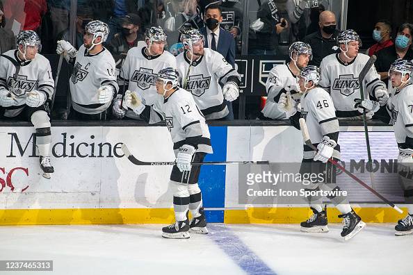 300,000 Los Angeles Kings Photos & High Res Pictures - Getty Images