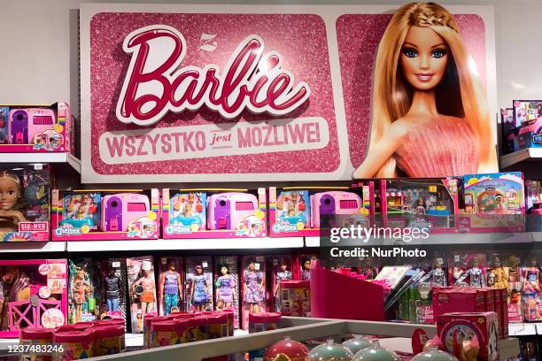 20 fotos e imágenes de Barbie Logo - Getty Images