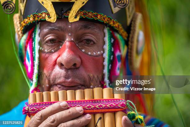 26 Andean Pan Pipe Stock Photos, High-Res Pictures, and Images - Getty ...