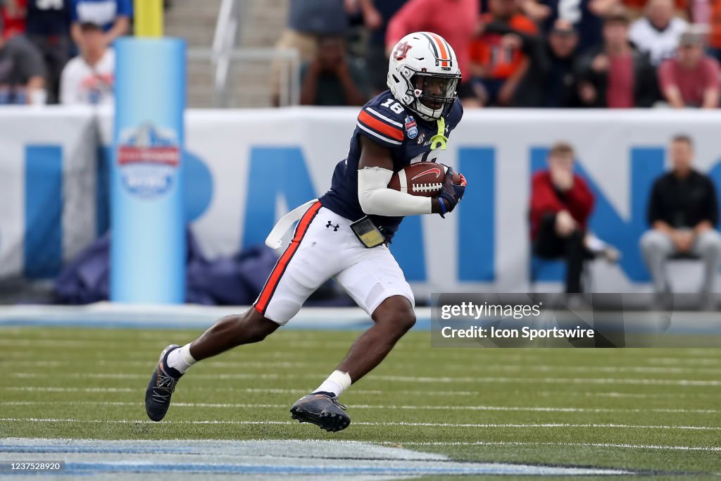 COLLEGE FOOTBALL: DEC 28 TicketSmarter Birmingham Bowl - Houston v Auburn