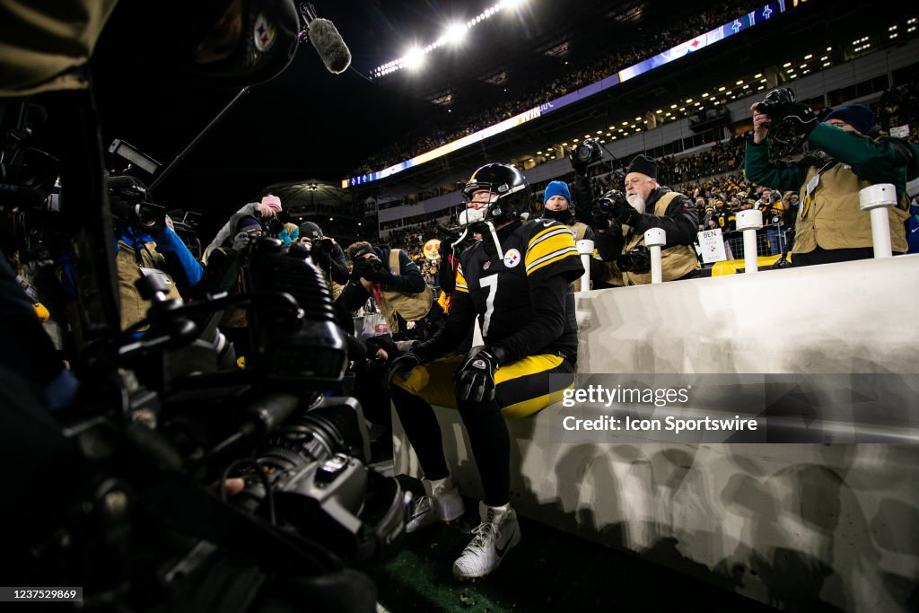 NFL: JAN 03 Browns at Steelers