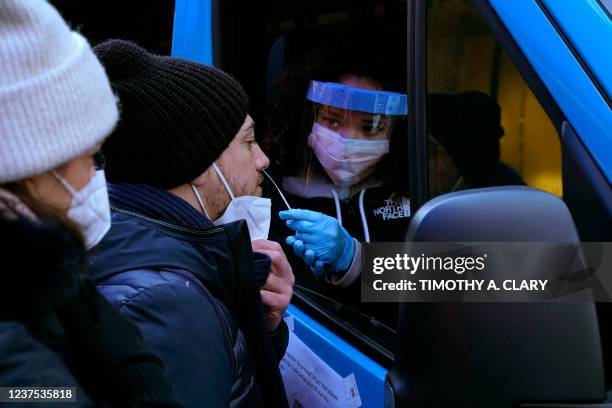 Someone Getting Tested 159 Timothy Hopkins Photos & High Res Pictures - Getty Images