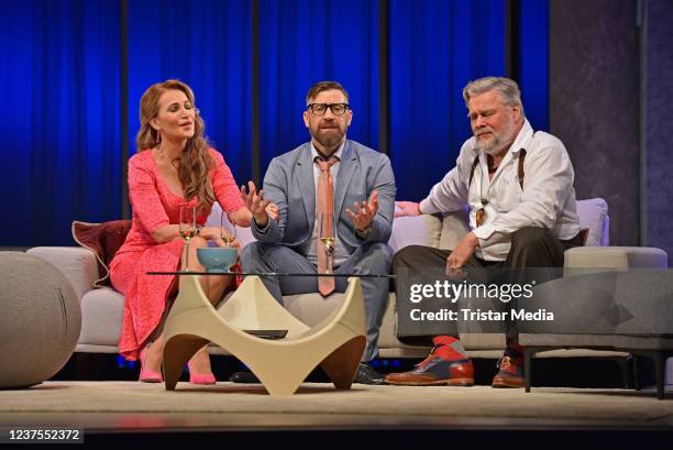 Caroline Beil, Torsten Münchow and Bürger Lars Dietrich during the press rehearsal of the play "Rent a Friend" at Schlosspark Theater on January 5,...