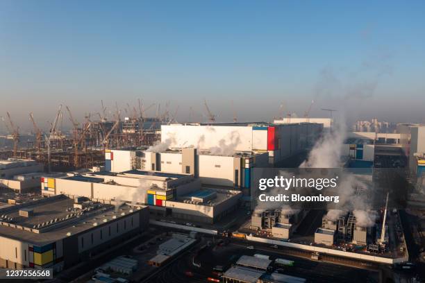 The Samsung Electronics Co. Semiconductor manufacturing plant in Pyeongtaek, Gyeonggi Province, South Korea, on Thursday, Jan. 6, 2022. Samsung...