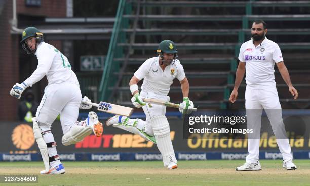 Dean Elgar and Rassie Van Der Dussen of South Africa during day 4 of the 2nd Betway WTC Test match between South Africa and India at Imperial...