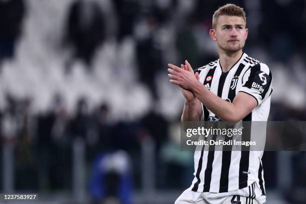 Matthijs de Ligt of Juventus FC gestures during the Serie A match between Juventus and SSC Napoli at Allianz Stadium on January 6, 2022 in Turin,...