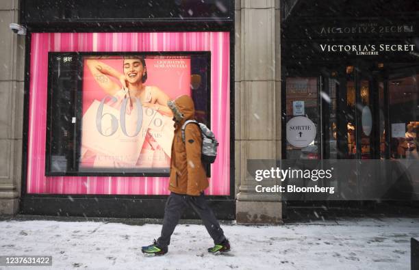 Pedestrian walks past a closed Victoria's Secret store in Montreal, Quebec, Canada, on Sunday, Jan. 9, 2022. Quebec Premier Francois Legault...