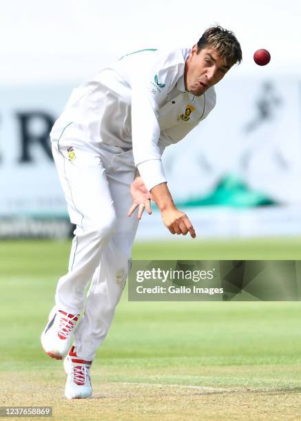 Duanne Olivier of South Africa during day 1 of the 3rd Betway WTC Test match between South Africa and India at Six Gun Grill Newlands on January 11,...