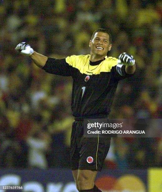 Colombian goalkeeper Oscar Cordoba celebrates his team's second goal against Peru during their 23 July 2001, Copa America quarter-final match at...