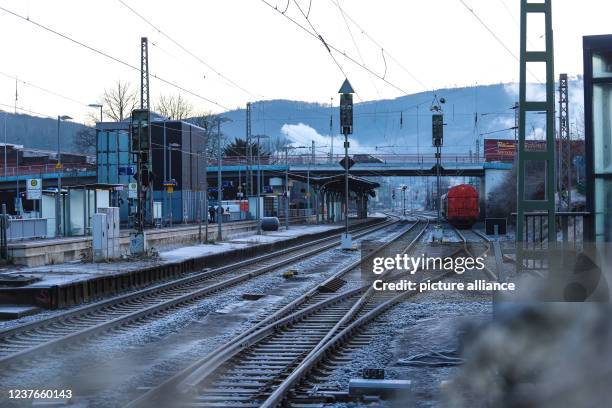 January 2022, North Rhine-Westphalia, Hagen: The train station in the Hohenlimburg district of Hagen six months after the flood. In mid-July 2021,...