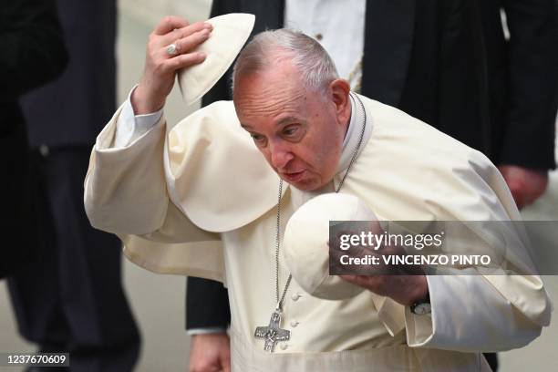 Pope Cap Making Pope Cap Photos and Premium High Res Pictures - Getty Images