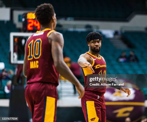 Allison Newman Photos and Premium High Res Pictures - Getty Images