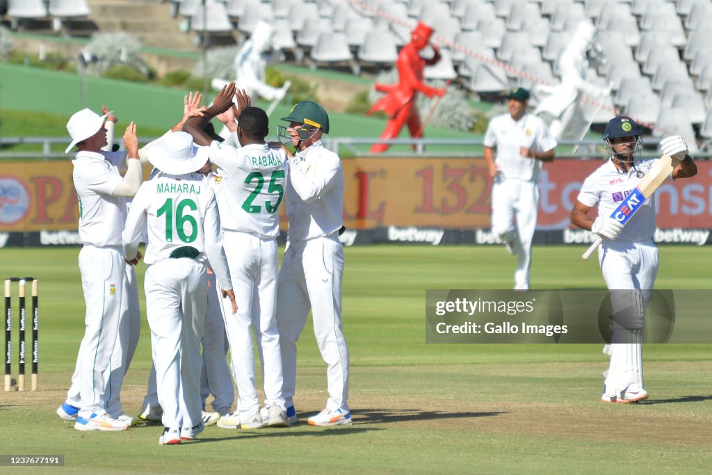 South Africa v India - 3rd Test Day 2