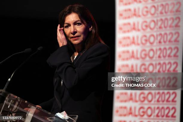 Paris Mayor and French Socialist Party's presidential candidate Anne Hidalgo presents her presidential project to media in Paris on January 13, 2022....