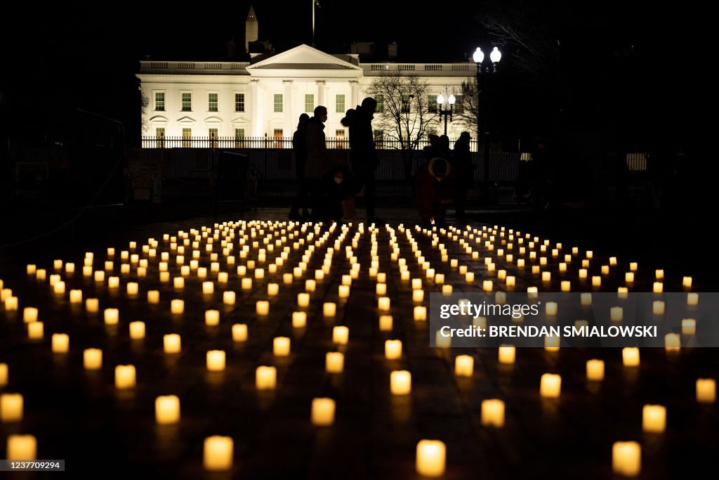 US-POLITICS-COVID-VIGIL